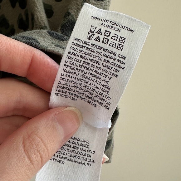 Lucky Brand Green Cheetah Print Short Sleeve T-Shirt, Size Medium - Picture 11 of 16